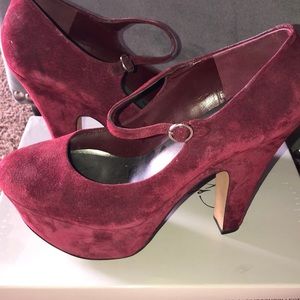 Jessica Simpson Frenchie heels